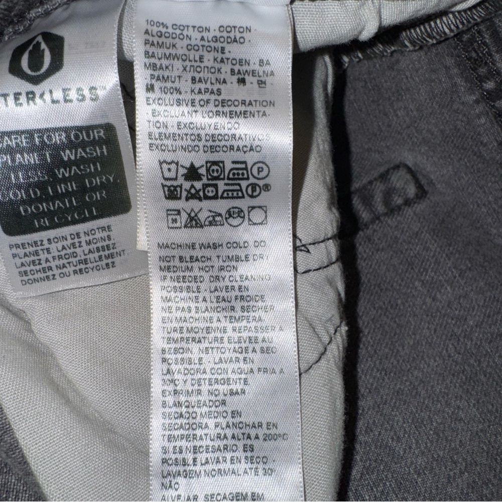 Levi's 501 Distressed Button Fly High-Waisted Shorts - Picture 9 of 10